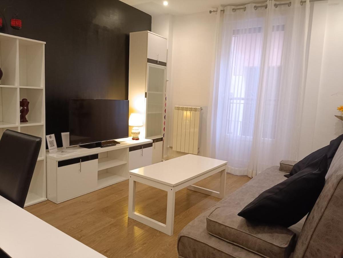 En El Centro Historico, Con El Encanto De Portales Apartment Logroño