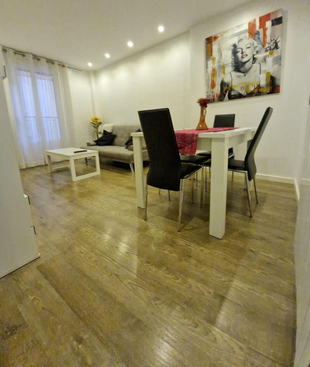 Apartment En El Centro Historico, Con El Encanto De Portales *